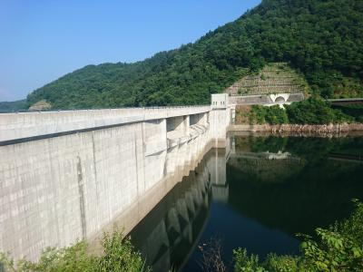 丹生川ダム（側面）