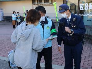 画像（少年補導員等による街頭活動）