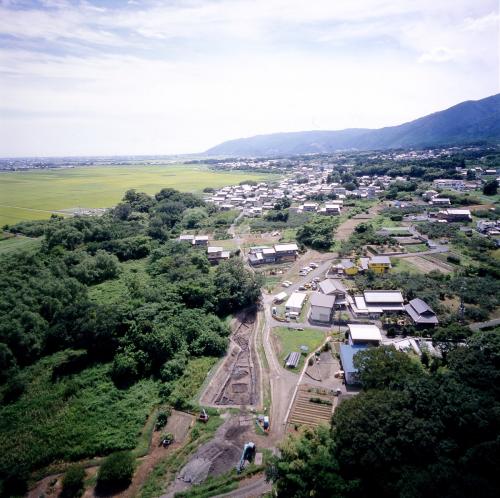 明徳遺跡の遠景写真です