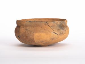 明徳遺跡から出土した土師器の受口系鉢です