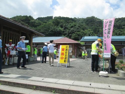 海津署と合同で広報啓発活動