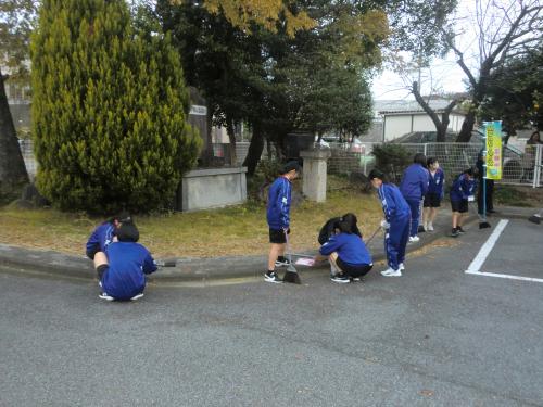 高田中学校の清掃活動（MSJ）