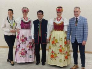ズビグニェフ・チェルニャク ポーランド国立民族合唱舞踊団「シロンスク」団長らと面談