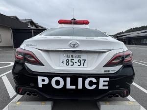「POLICE」文字（背面）