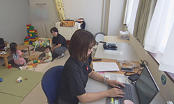 キッズルーム・カンガルー出勤の様子