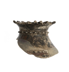 荒尾南遺跡から出土した遠賀川系土器の壺の正面