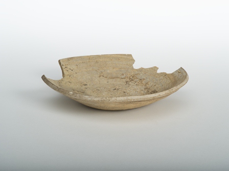 今渡遺跡から出土した中世の山茶碗の写真