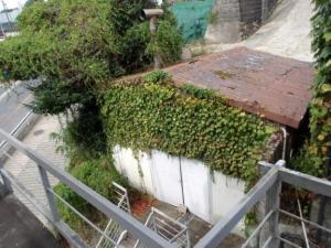 未登記付属建物（給湯設備室）3階より撮影