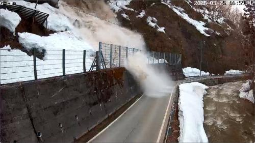 令和7年3月25日火曜日16時59分発生の雪崩
