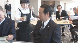 喫茶サービス授業の様子