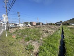 芥見町屋遺跡(国事業)の調査前発掘区近景の写真です