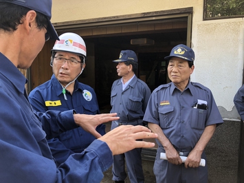 豪雨災害現場視察の様子