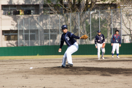 野球の試合風景写真