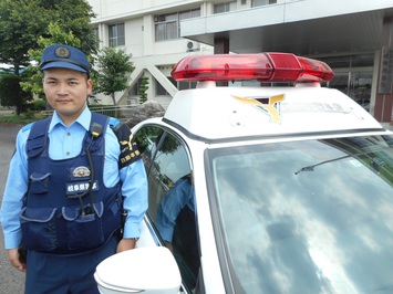 警察官男