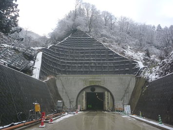 トンネル工事の状況