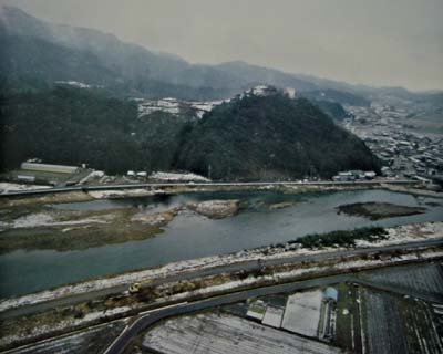 遺跡遠景