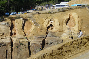 窯跡の発掘調査の様子