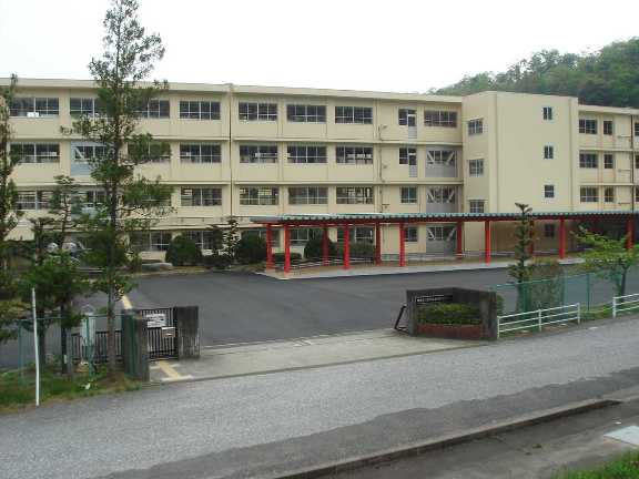 岐阜本巣特別支援学校校舎の画像