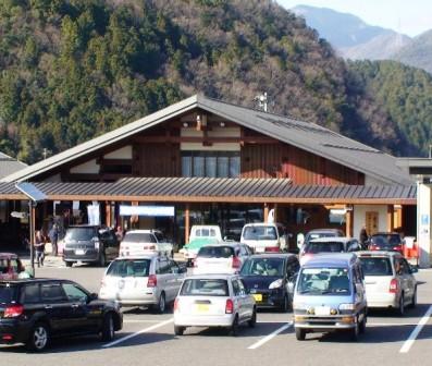 道の駅美濃にわか茶屋