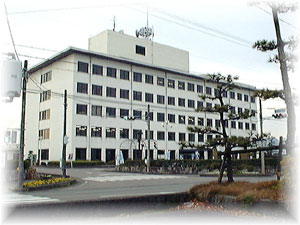 中濃子ども相談センターのある岐阜県可茂総合庁舎の外観写真