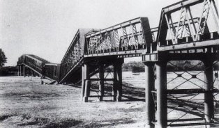 長良川鉄橋の被害
