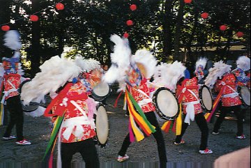 春日の太鼓踊り