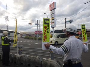 4時だよ！全員点灯！