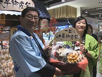 香港での岐阜県農産物販売フェア 香港での岐阜県農産物販売フェア