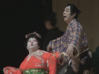 パリでの地歌舞伎公演(鳳凰座歌舞伎保存会) パリでの地歌舞伎公演(鳳凰座歌舞伎保存会)