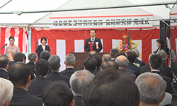 完成式典の様子