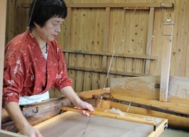 本美濃和紙の紙すき風景(外部サイト) 本美濃和紙の紙すき風景(外部サイト)